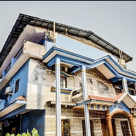 Hotel Savita Calangute Kültér fotó